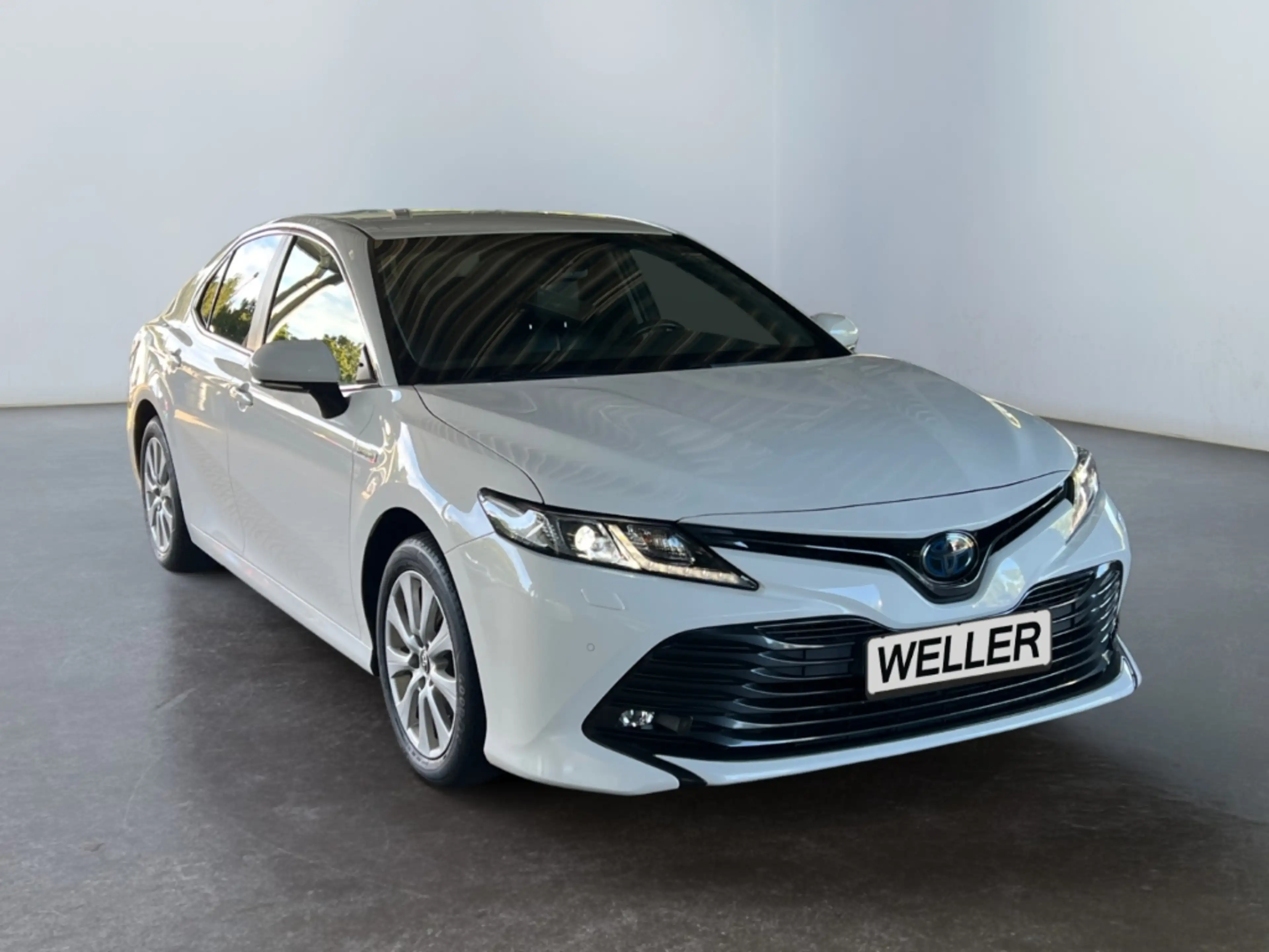 Toyota Camry Hybrid Business Edition *LED*el. Sitze*CAM* — photo 3