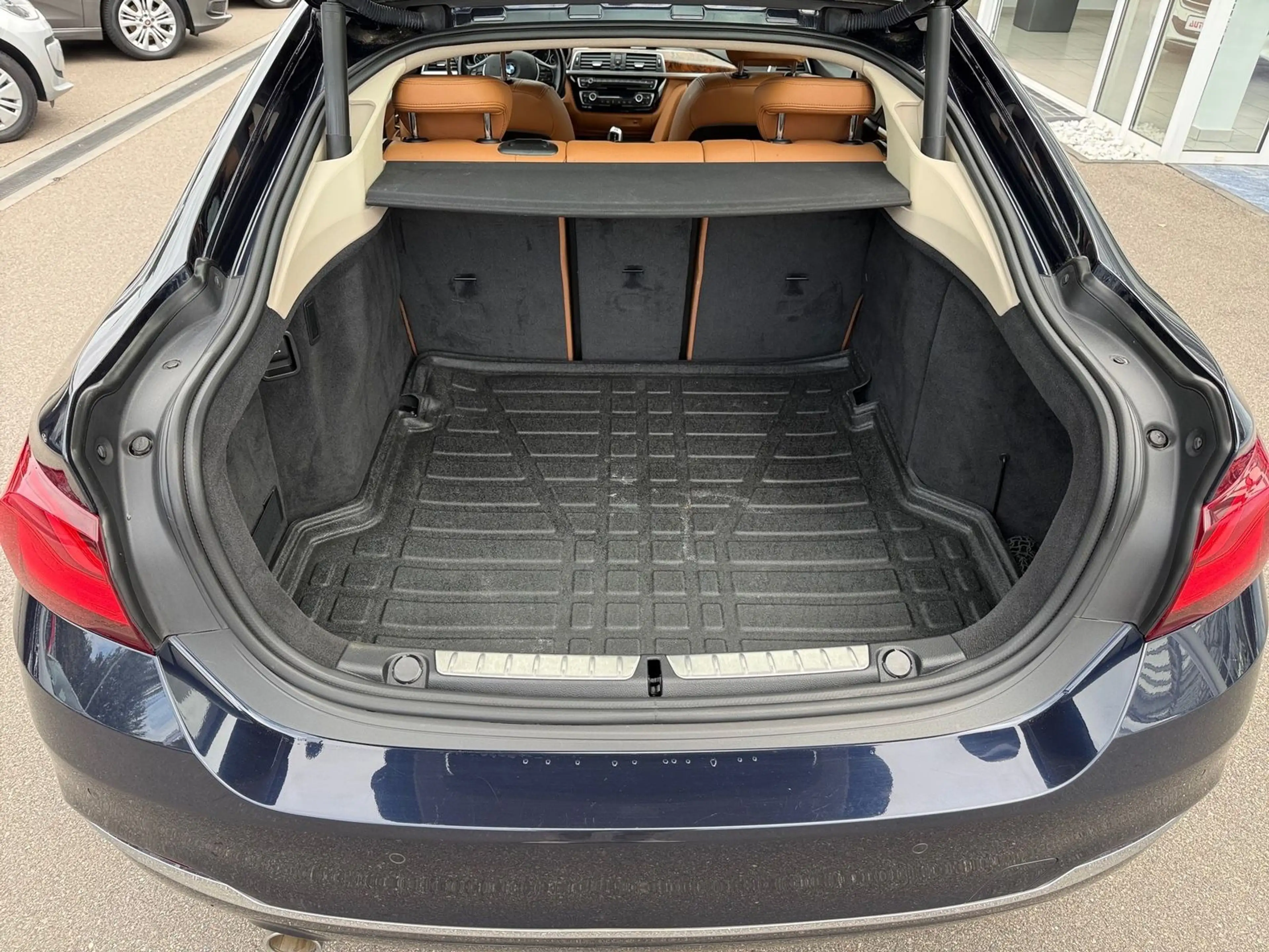 BMW 418 i Luxury Line LED Navi Professional Navi Kame — photo 9