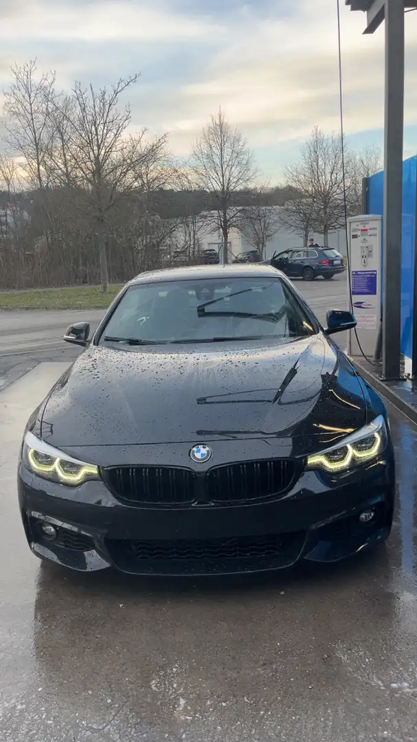BMW 420 420 i Luxury Line Schwarz - 2