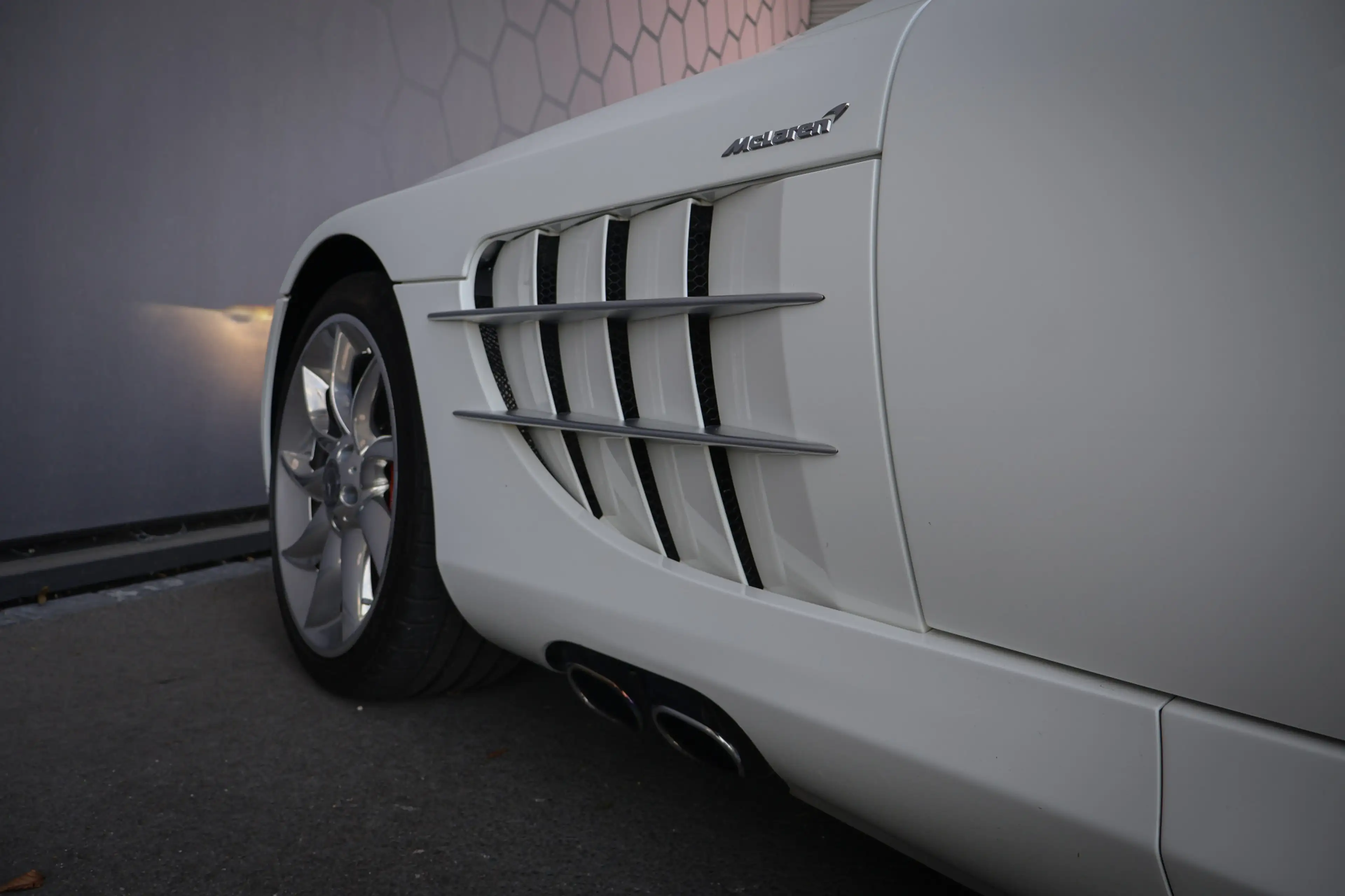 Mercedes-Benz SLR McLaren Roadster 5.4 V8 | MINT CONDITION | CERAMIC — photo 49
