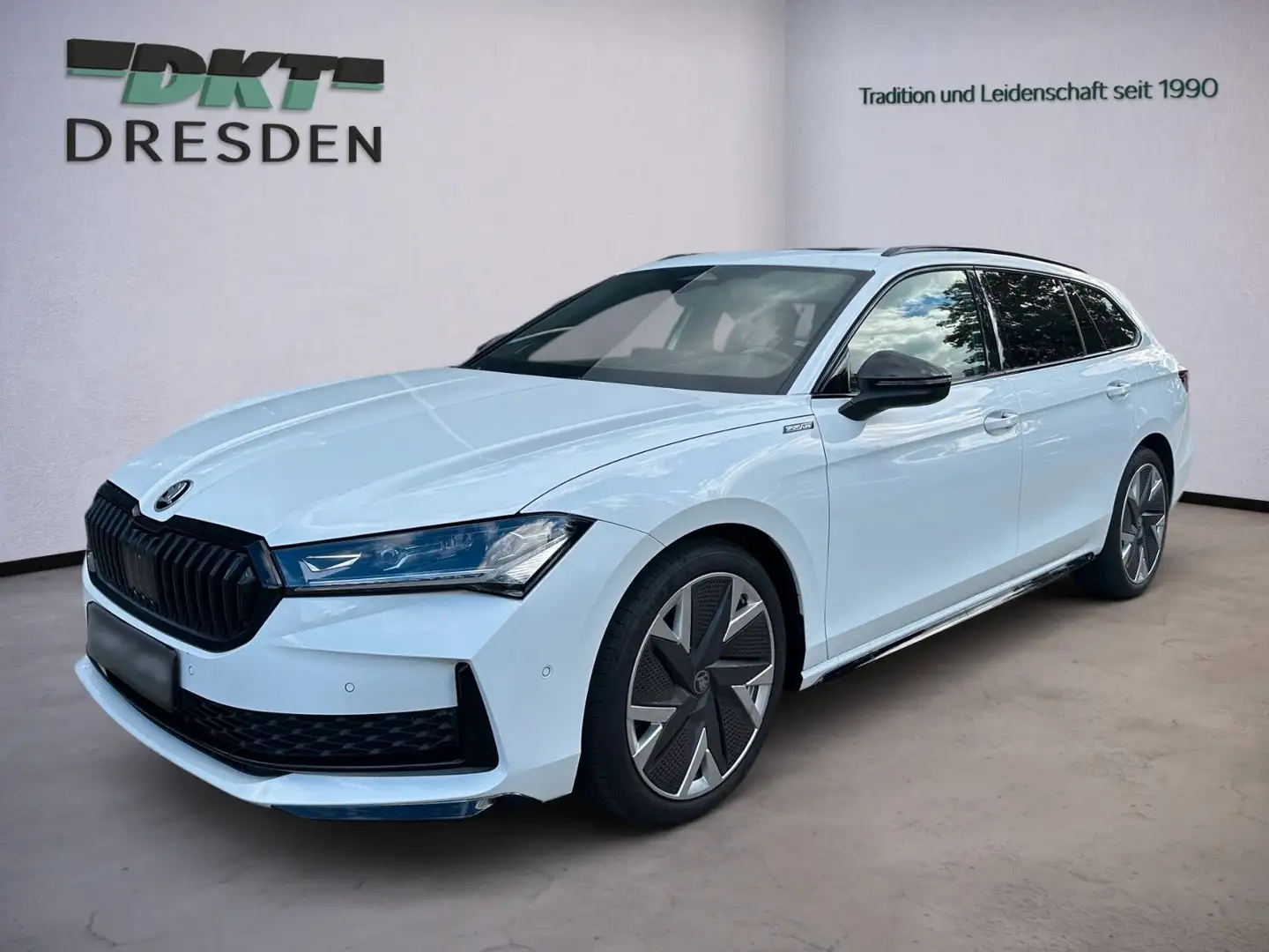 Skoda Superb Combi 2.0 TDI 142 kW 4x4 Sportline Weiß - 1