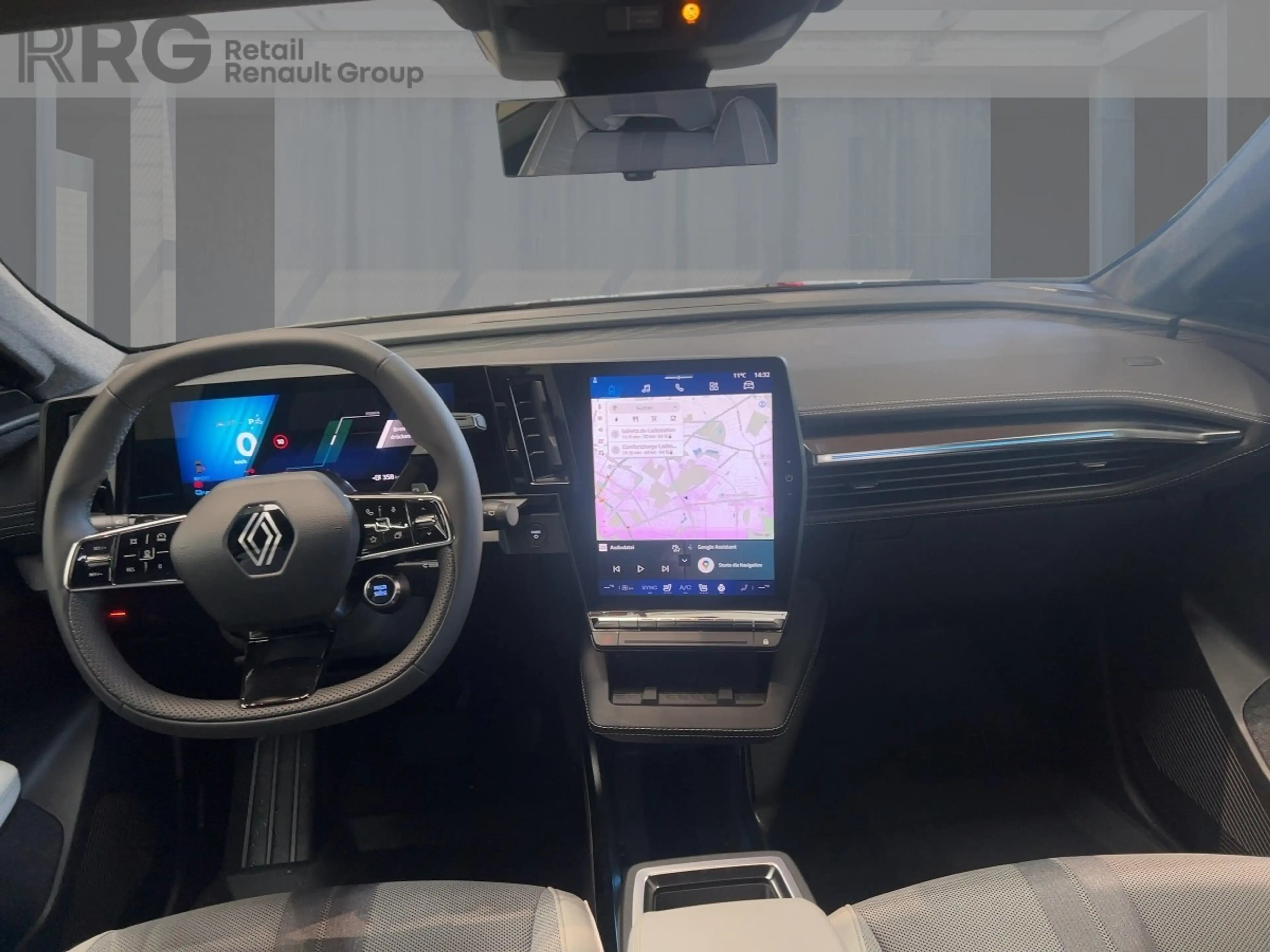 Renault Scenic 100% ele Iconic 220 Long Range PDC — photo 10