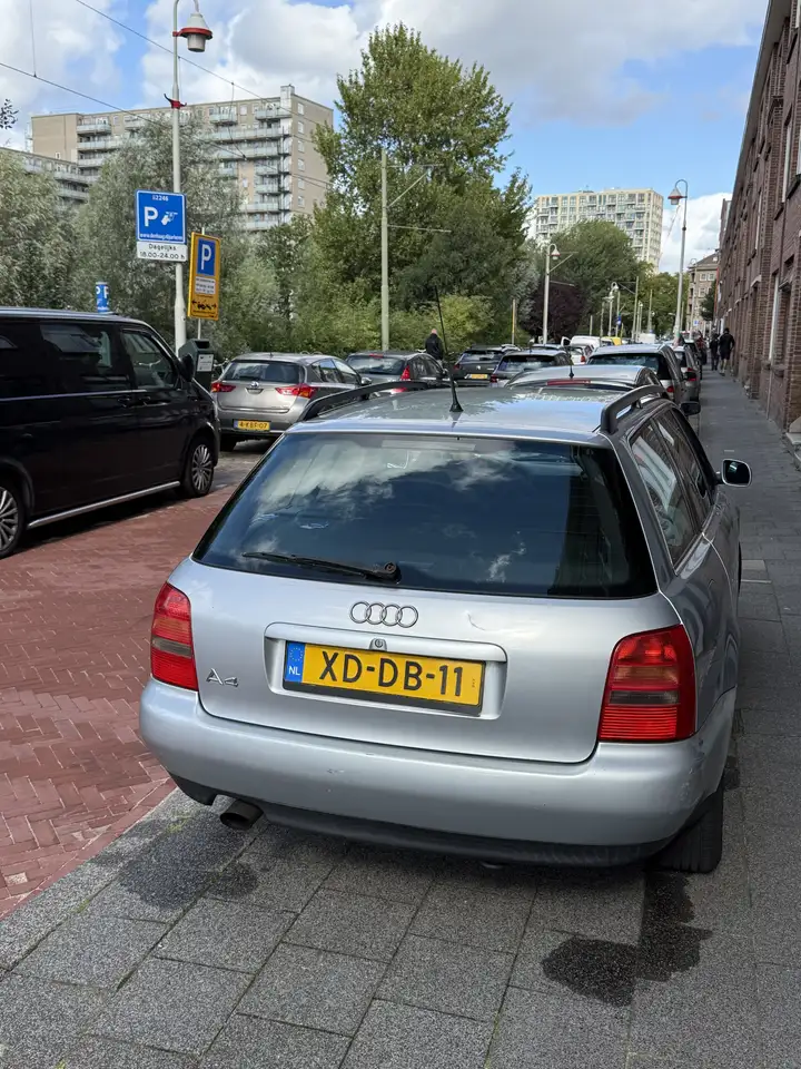 Audi A4 1.6 Advance, foto 4
