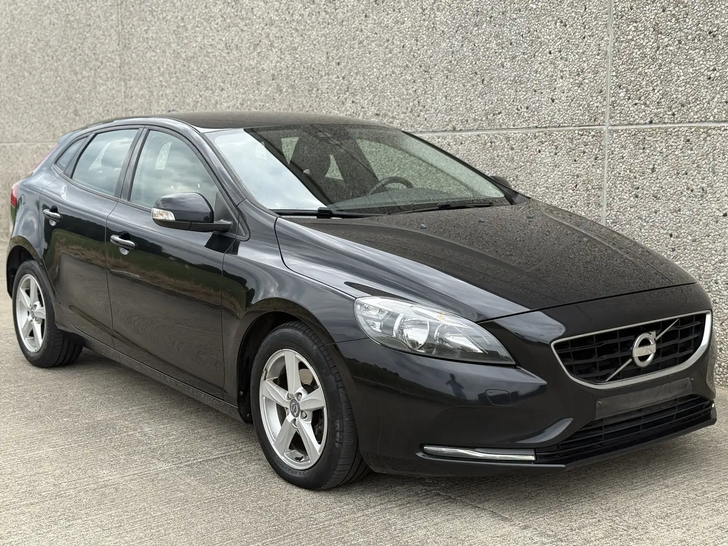 Volvo V40 1.6d Airco Navi Start/Stop Top Staat! - 2