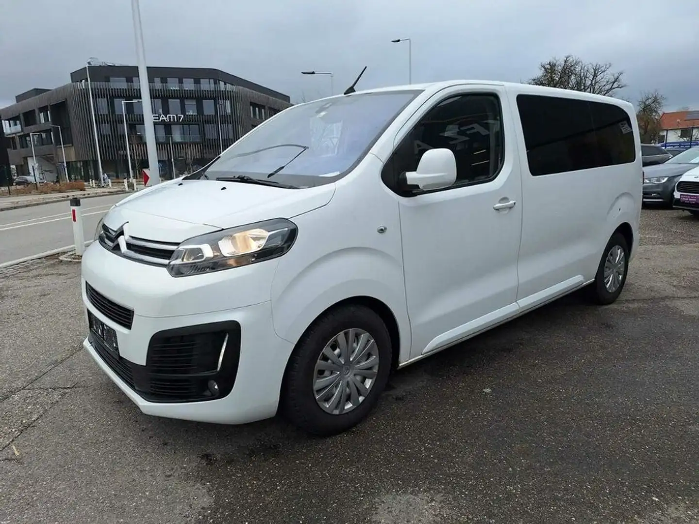 Citroen Spacetourer Feel 8 Sitzer Weiß - 2