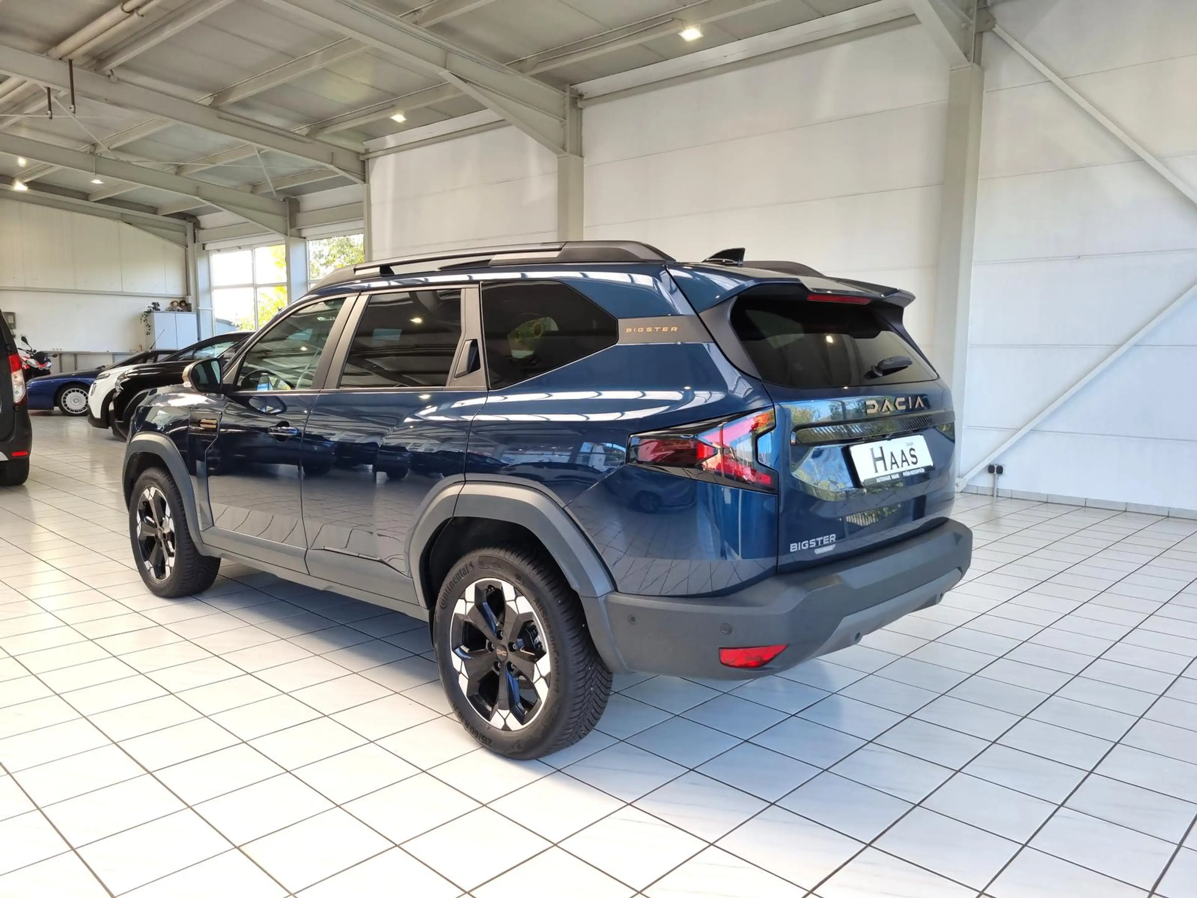 Dacia Bigster Extreme 1.8 Hybrid 155 #Pano #e.Heck #Winter-Pak # — photo 8