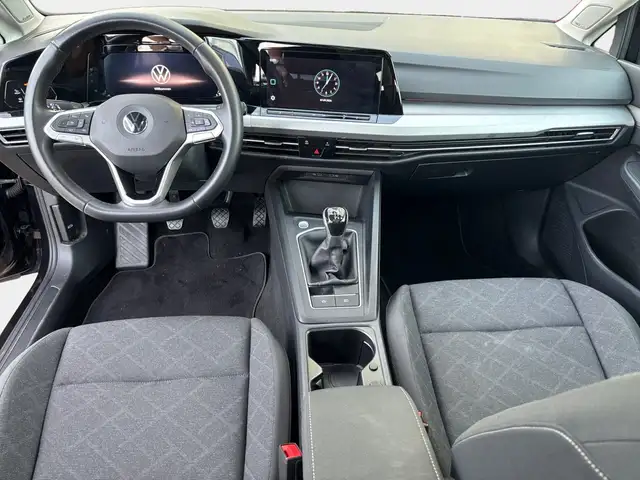 Volkswagen Golf view 9