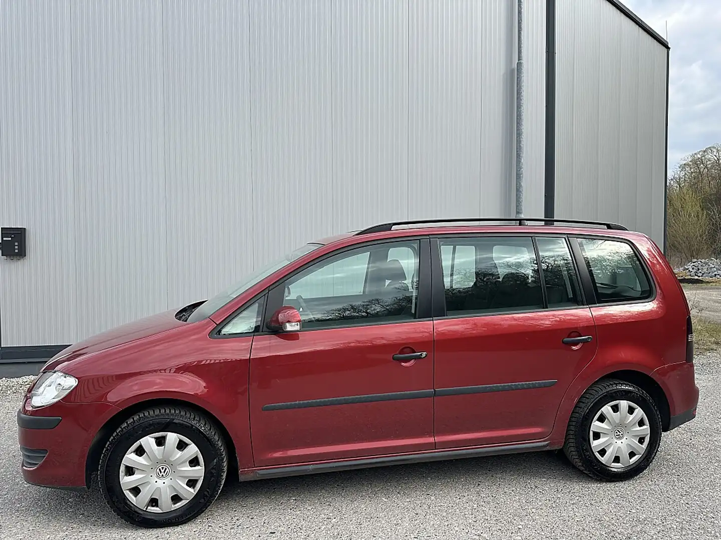 Volkswagen Touran Conceptline 1,9 TDI DPF Rot - 2