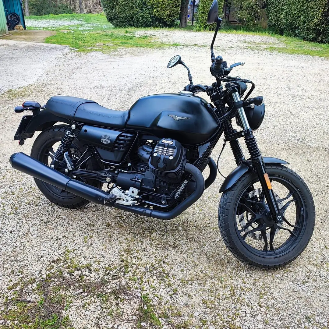 Moto Guzzi V 7 III STONE - 1