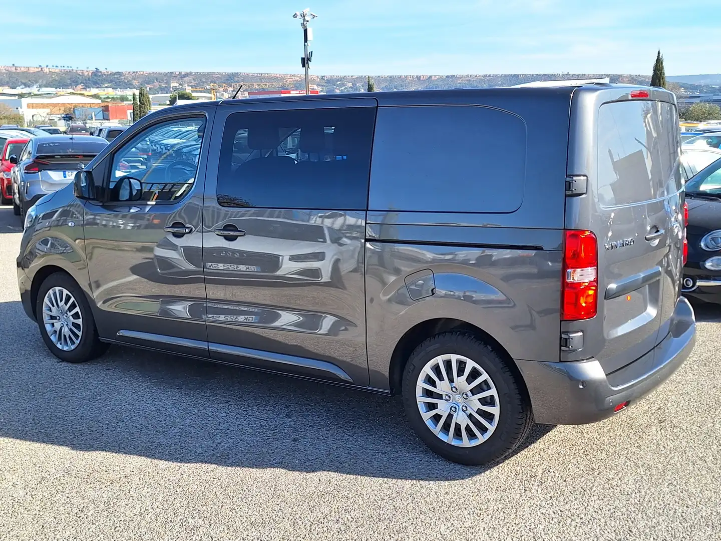 Opel Vivaro CA FIXE TAILLE M BLUEHDI 145 S\u0026amp;S EAT8 Gris - 2