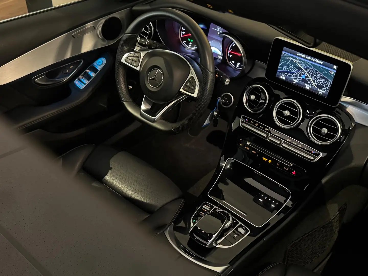 Mercedes-Benz C 250 Estate AMG ed. 211 PK |PANO|LUCHTVERING|LEDER|SUPE Zwart - 2