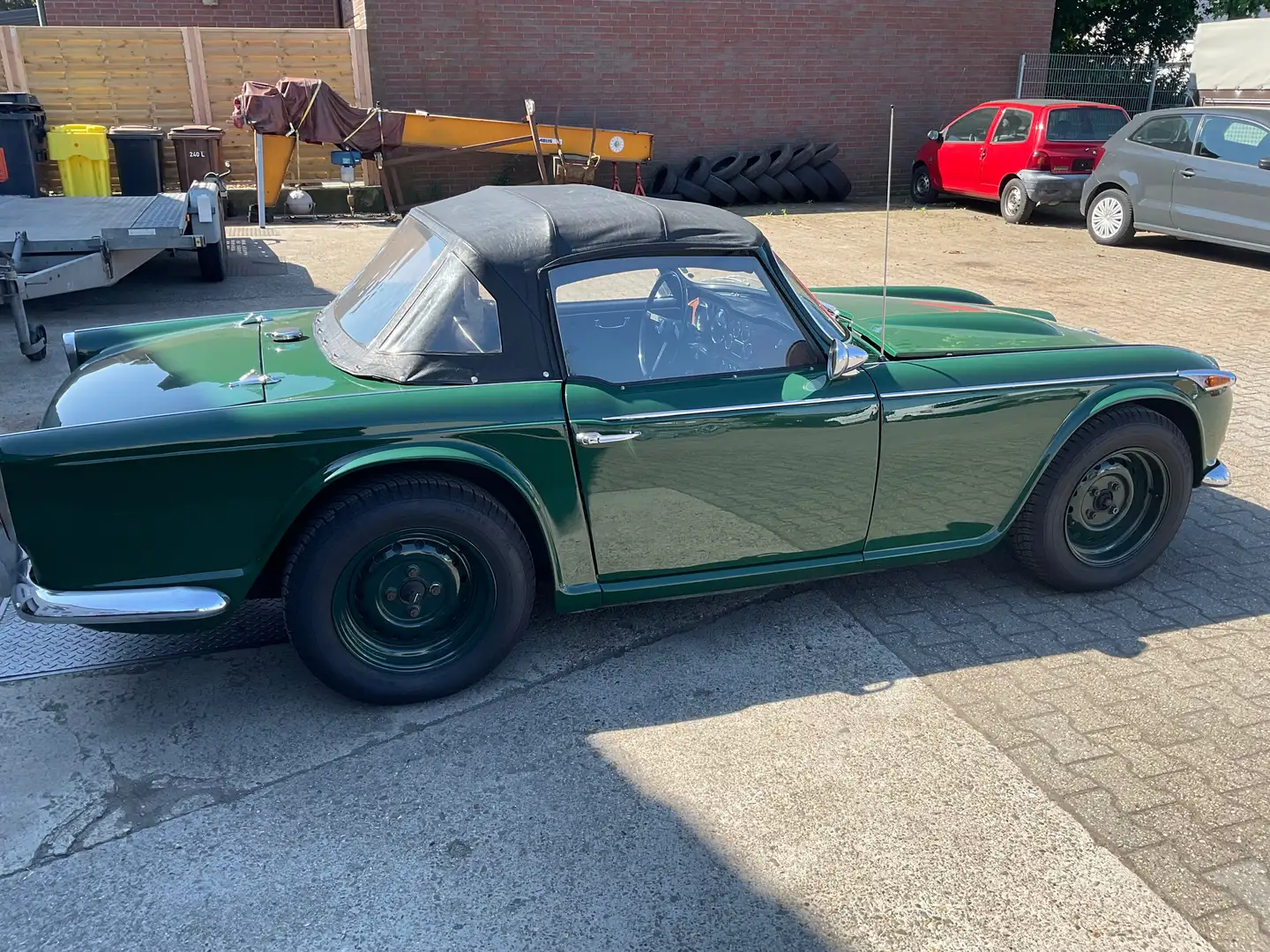 Triumph TR4 Grün - 2