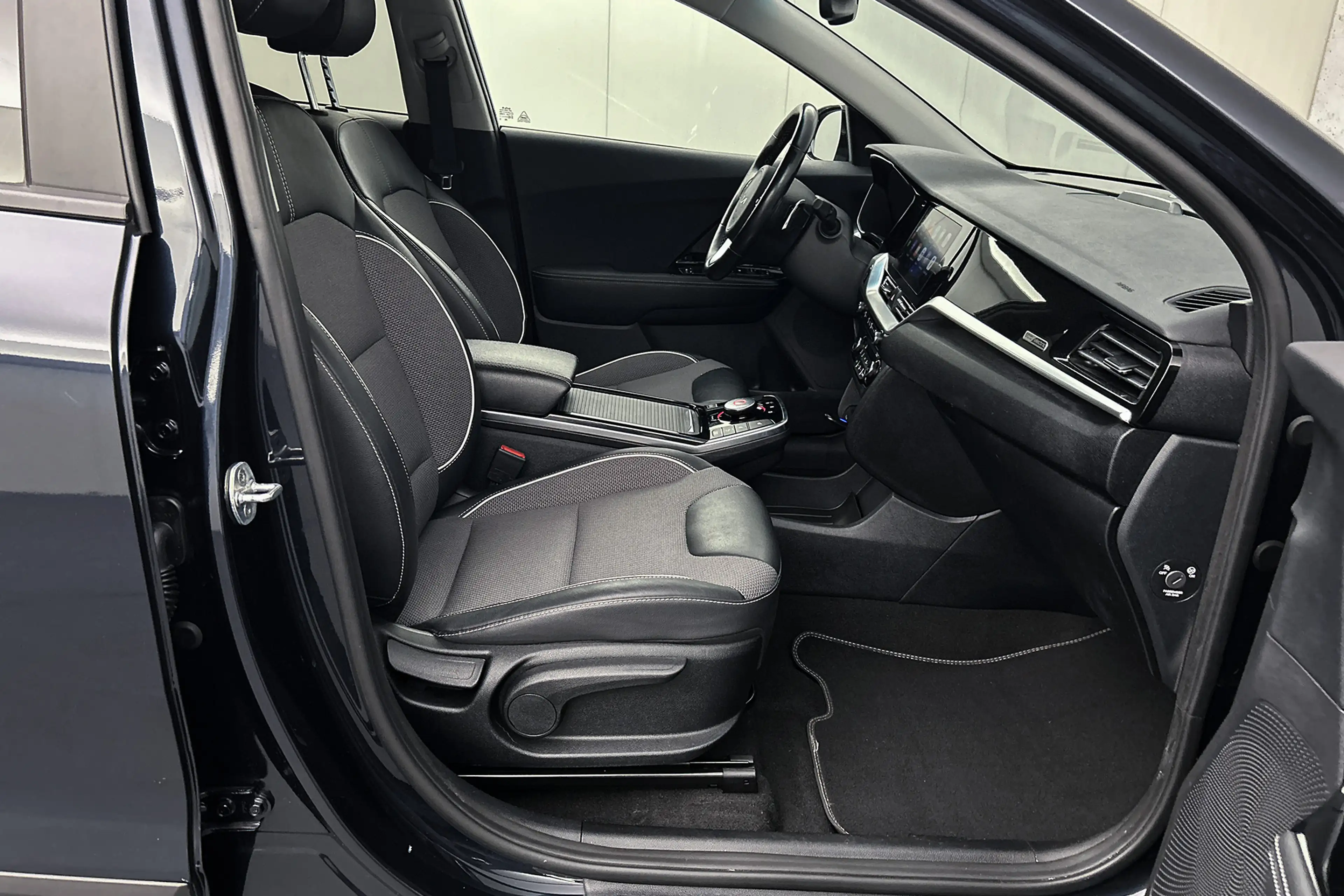 Kia e-Niro Edition 64 kWh | Stoelverwarming | Half lederen be — photo 29