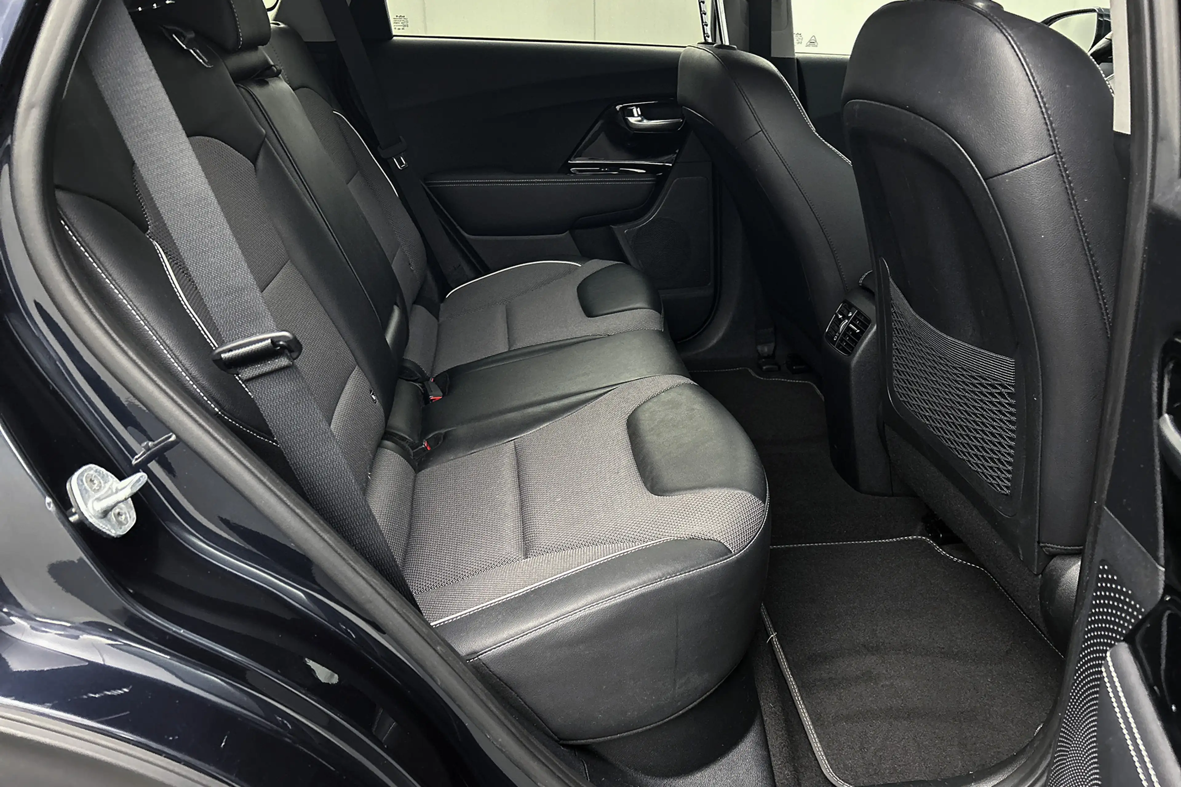 Kia e-Niro Edition 64 kWh | Stoelverwarming | Half lederen be — photo 26