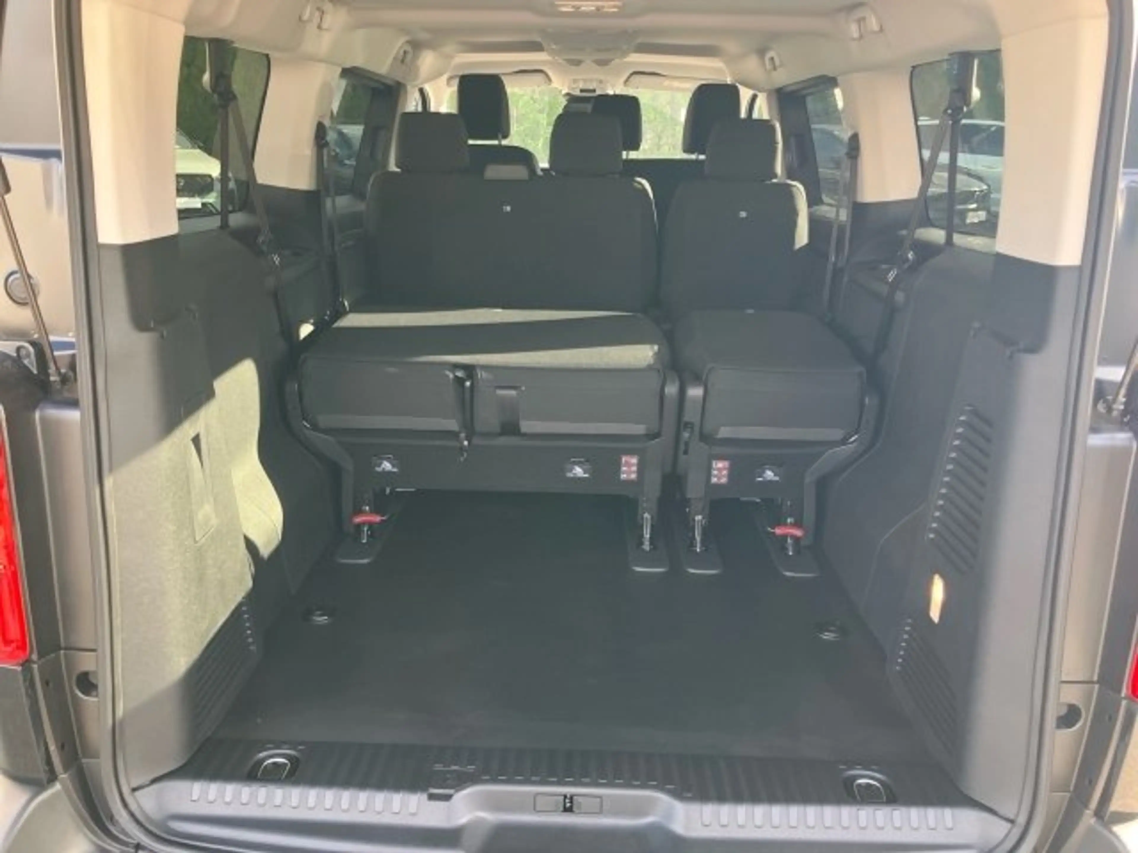 Toyota Proace P Verso 2.2L D150 Active L2 MT — photo 13