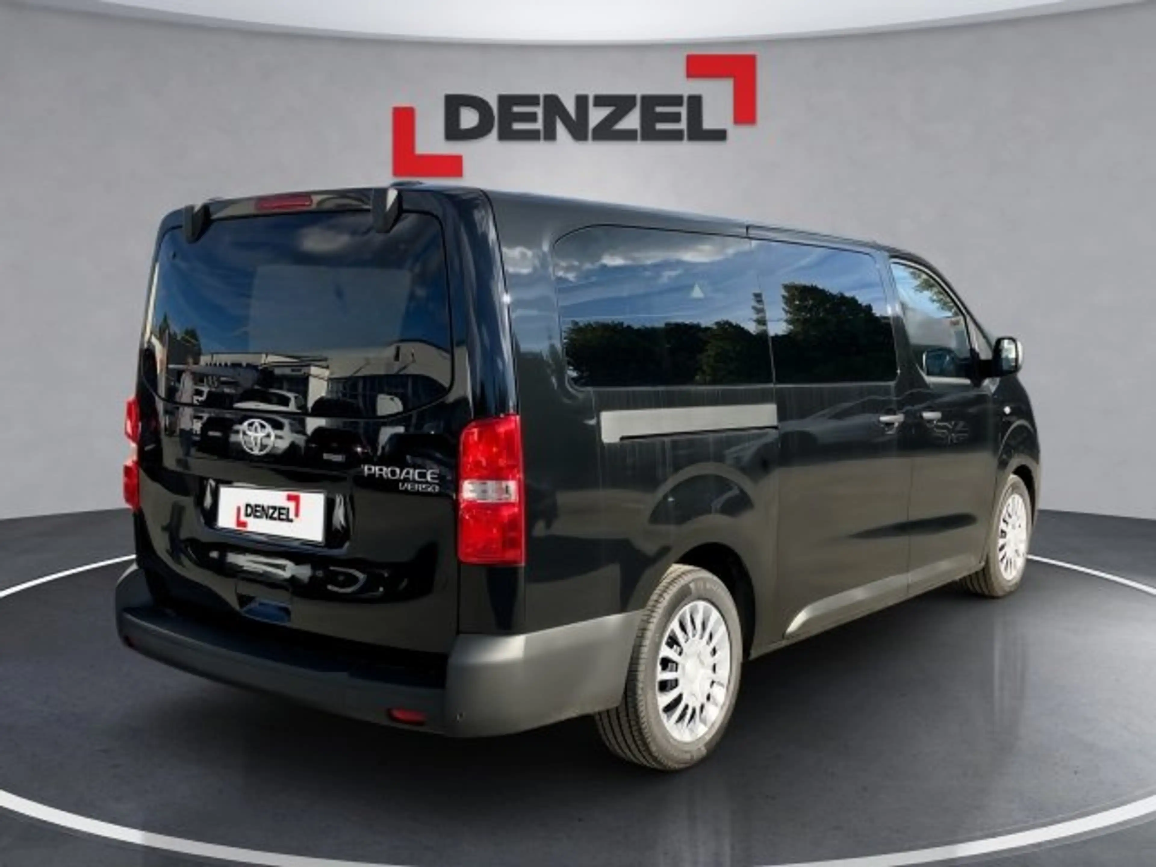 Toyota Proace P Verso 2.2L D150 Active L2 MT — photo 4