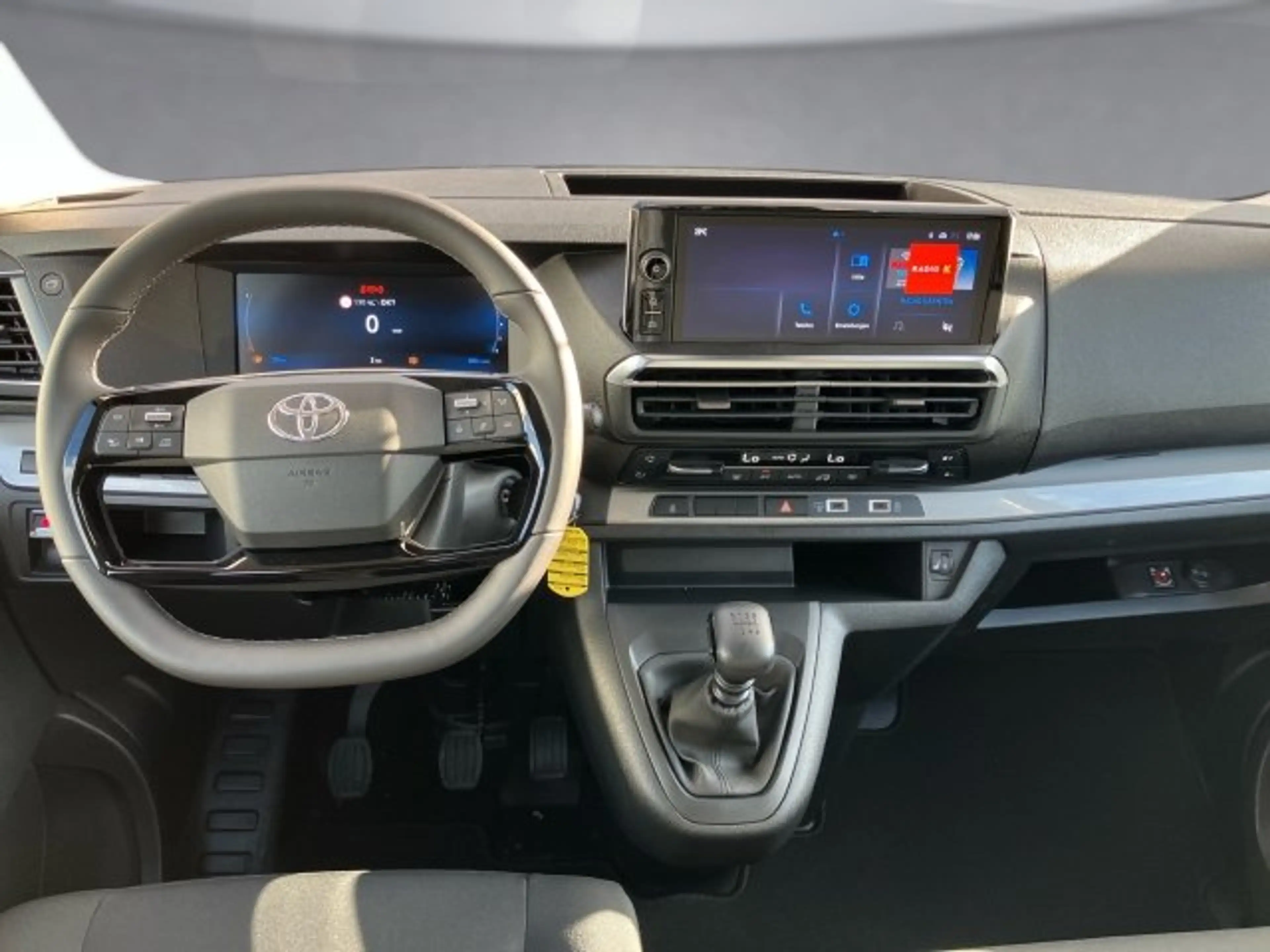Toyota Proace P Verso 2.2L D150 Active L2 MT — photo 9