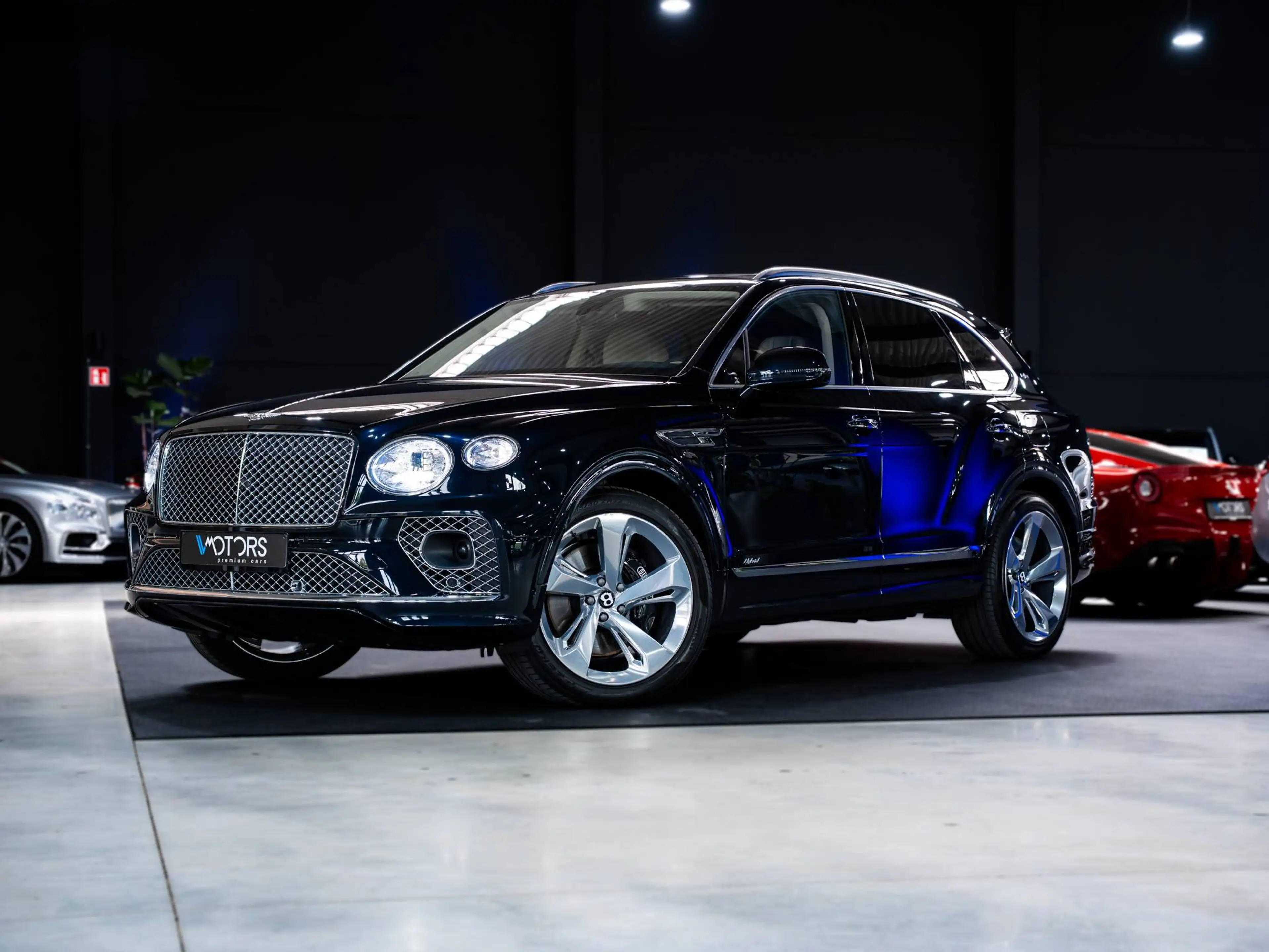 Bentley Bentayga 3.0 Turbo V6 PHEV - First Edition - Massage - Pano - Naim - HUD - ACC - 360° - Memory seats