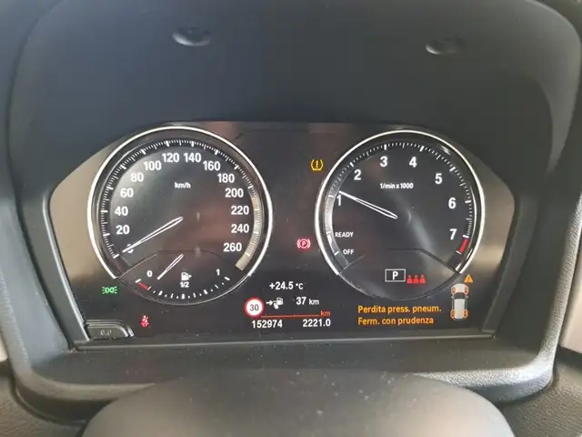 BMW X1 view 8