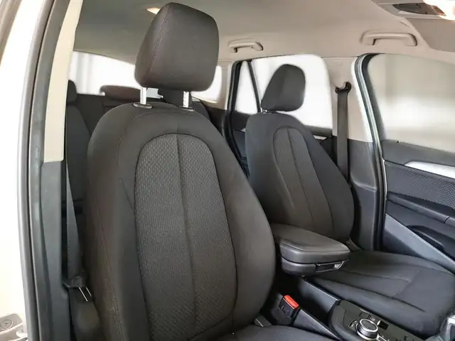 BMW X1 view 10