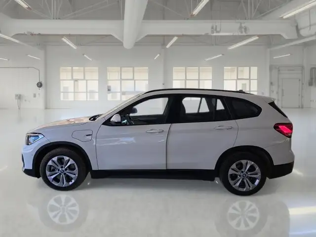 BMW X1 view 5