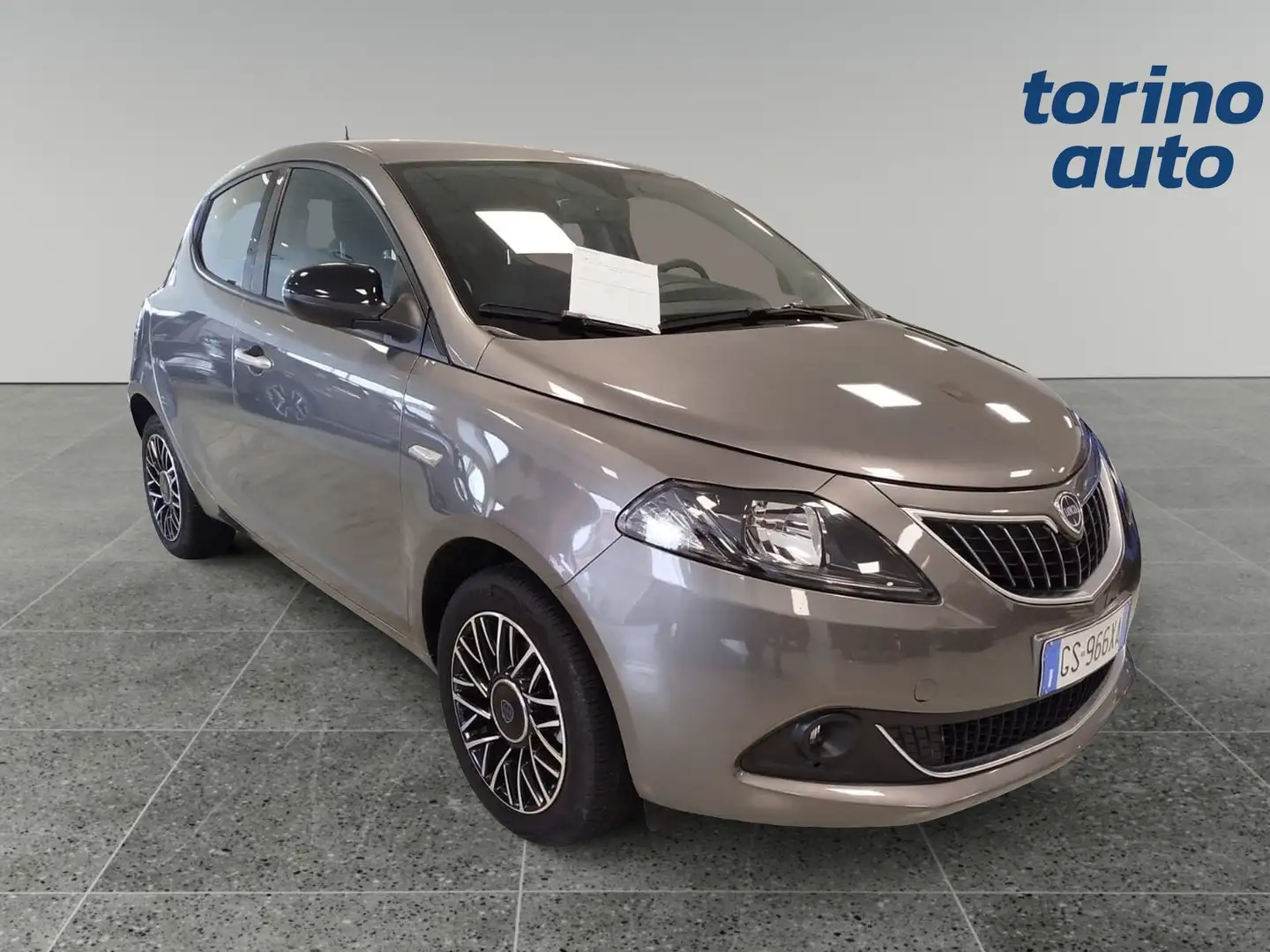 Lancia Ypsilon Ypsilon 1.0 FireFly 5 porte S&S Hybrid Platino Grigio - 1