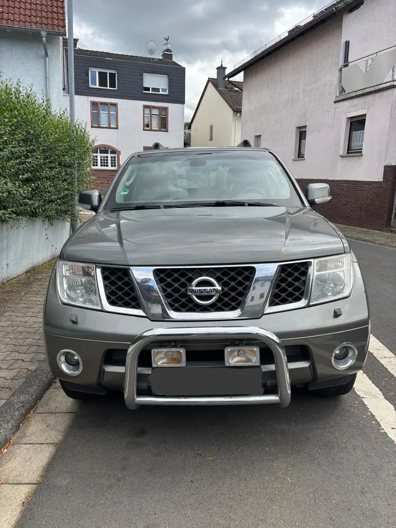 Nissan Pathfinder 2.5 dCi Aut. LE - 1