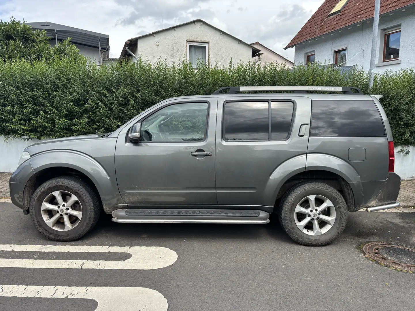 Nissan Pathfinder 2.5 dCi Aut. LE - 2
