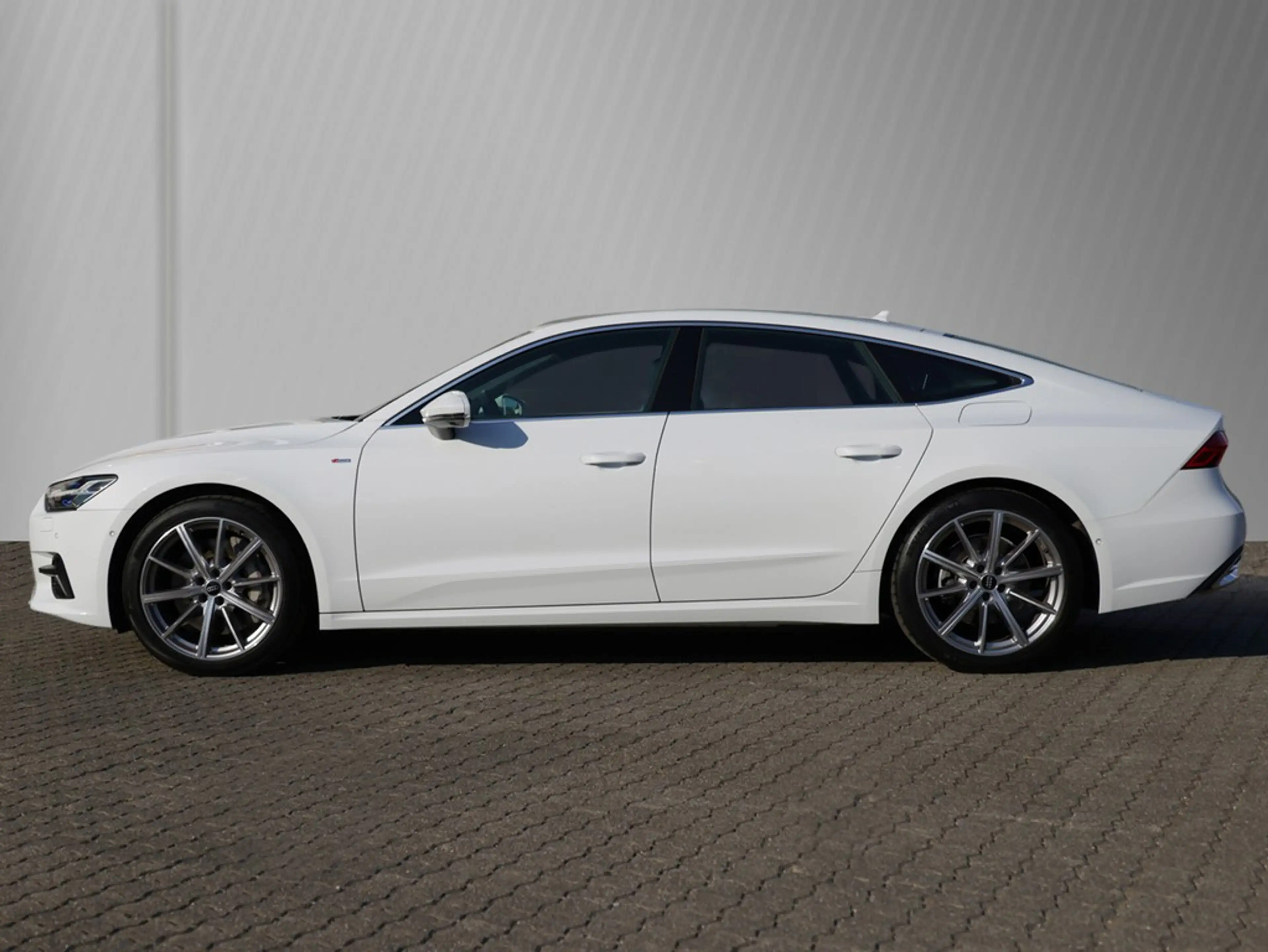 Audi A7 Sportback 50 TFSI e — photo 3