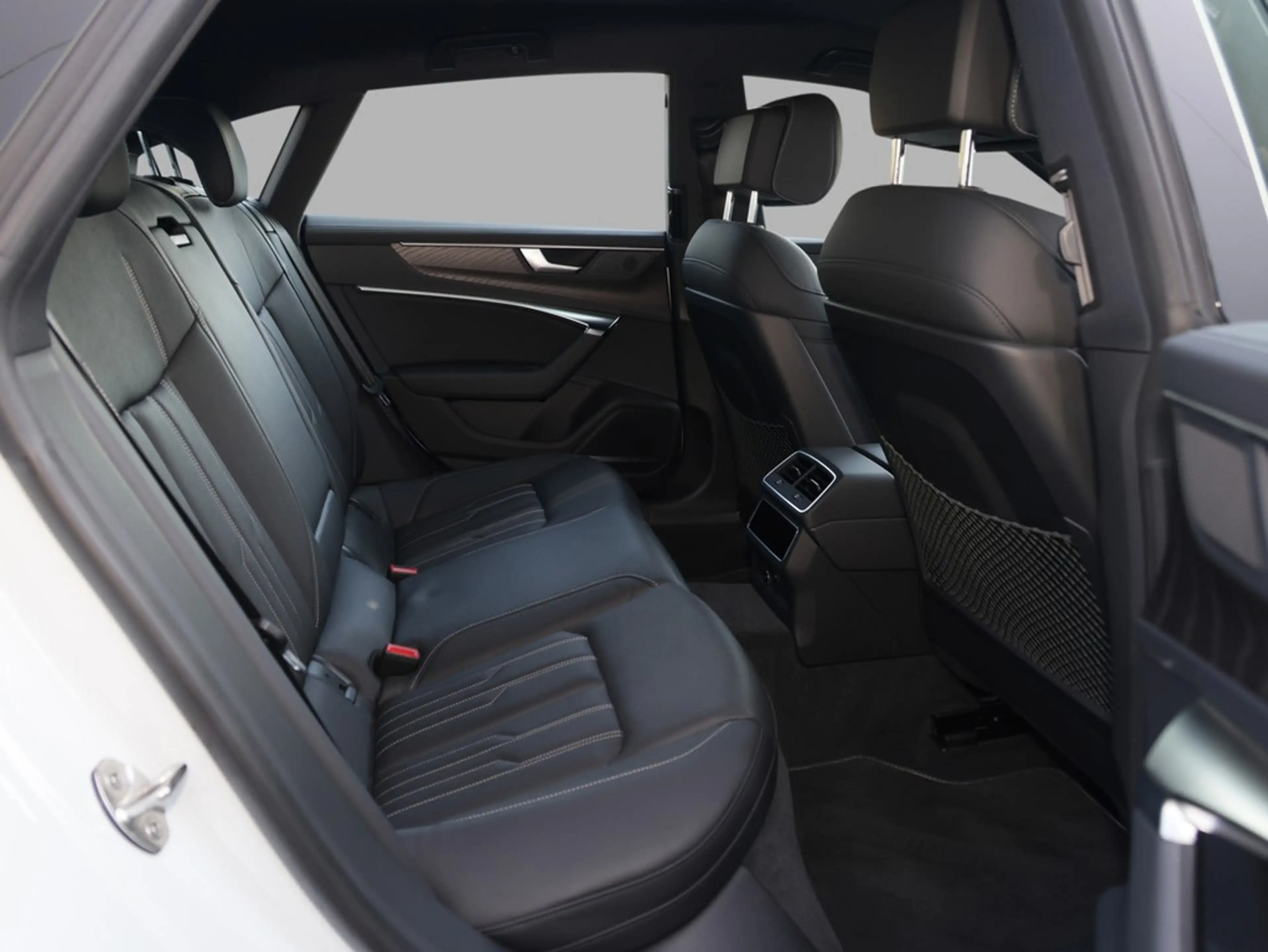 Audi A7 Sportback 50 TFSI e — photo 13