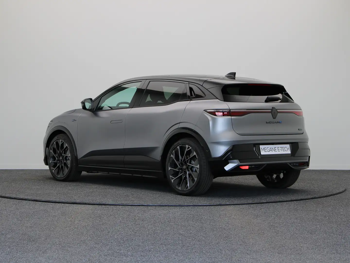 Renault Megane E-Tech Esprit Alpine 60kWh Comfort range | Adaptive Cruis Grijs - 2