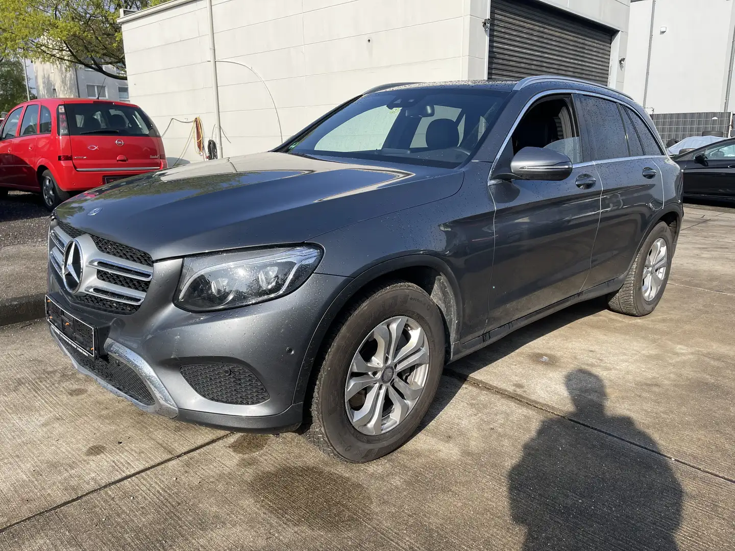 Mercedes-Benz GLC 220 GLC 220 d 4Matic *Panorama/TüvNEU/Ambiente* Grau - 1