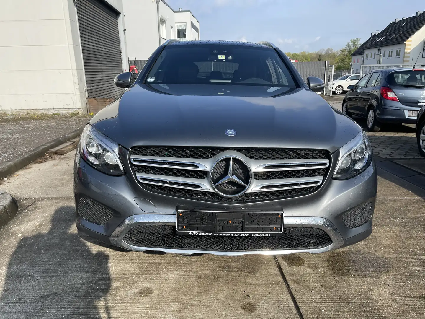 Mercedes-Benz GLC 220 GLC 220 d 4Matic *Panorama/TüvNEU/Ambiente* Grau - 2