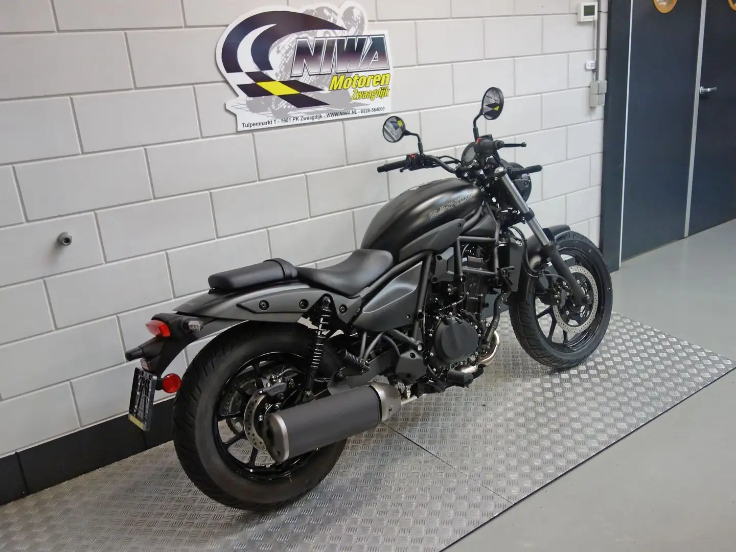 Kawasaki Eliminator 500 Zwart - 2