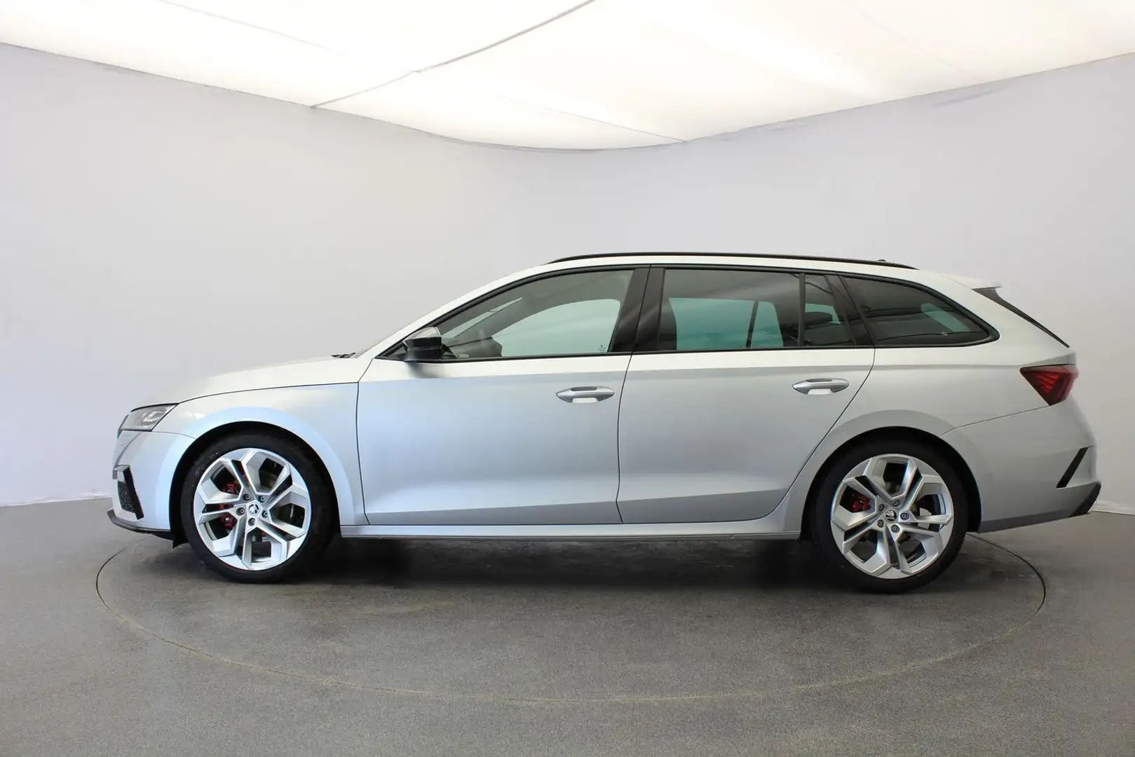 Skoda Octavia Combi RS ACC|RFK|LED|Navi|Carplay|Kli... Silber - 2