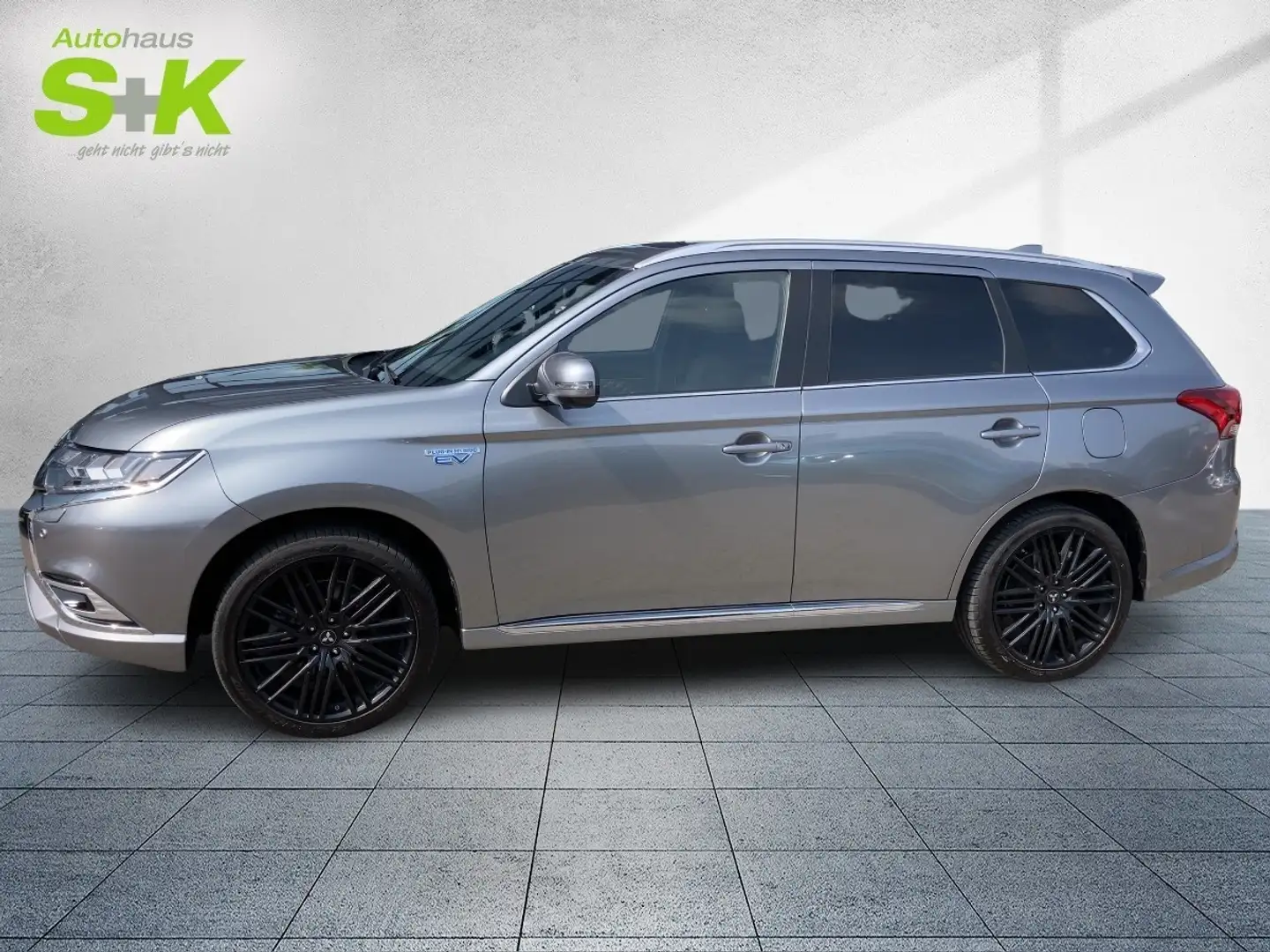 Mitsubishi Outlander PHEV Top 4WD Leder,AHK,Winterräder,NAVI Fekete - 2