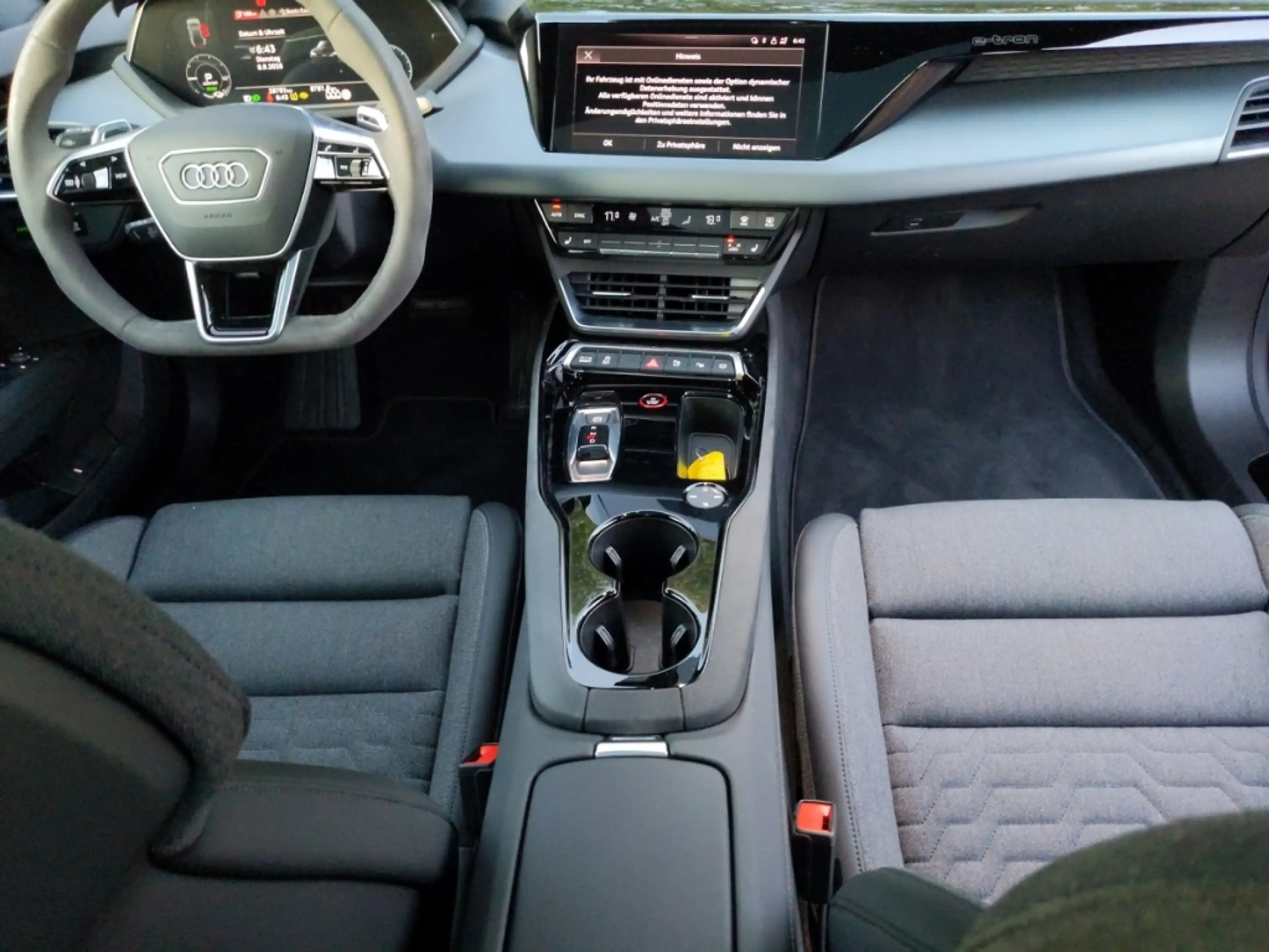 Audi e-tron GT quattro 93kWh Matrix Navi HUD SHZ Umgebungskameras — photo 11