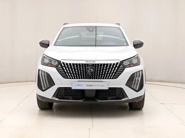 Peugeot 2008 view 2