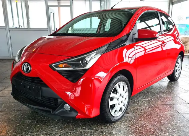 Toyota Aygo AYGO x-play Team D Klima*8-fach bereift*ALU