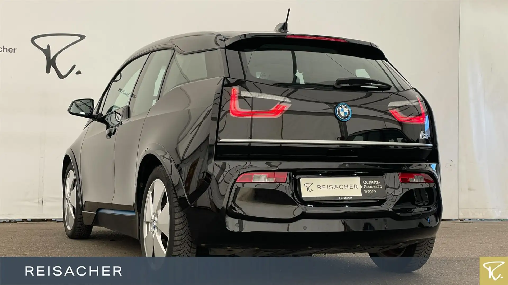 BMW 120 i3S 120Ah A RFK SHZ PDC DAB NaviB KliA LM"20 Schwarz - 2