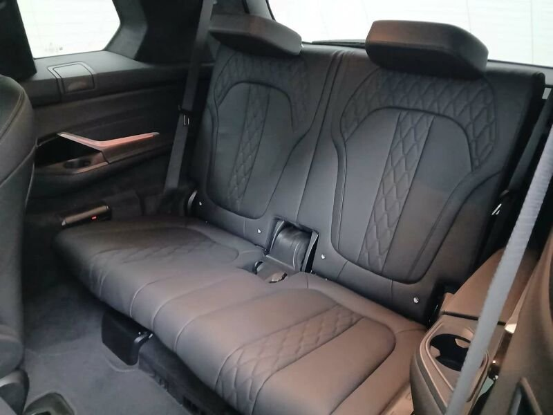 BMW X7 xDr. 40dA Pano 6Sitzer ACC Park+ HuD Standh. — photo 7