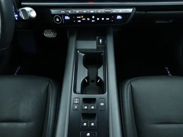 Hyundai Ioniq 6 view 13