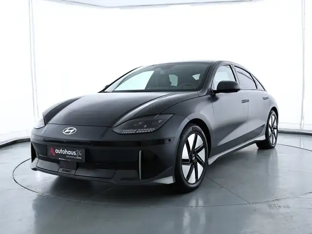 Hyundai Ioniq 6 view 3