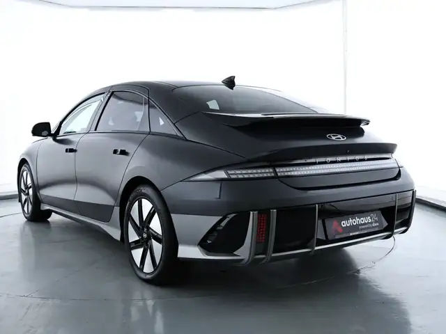 Hyundai Ioniq 6 view 4