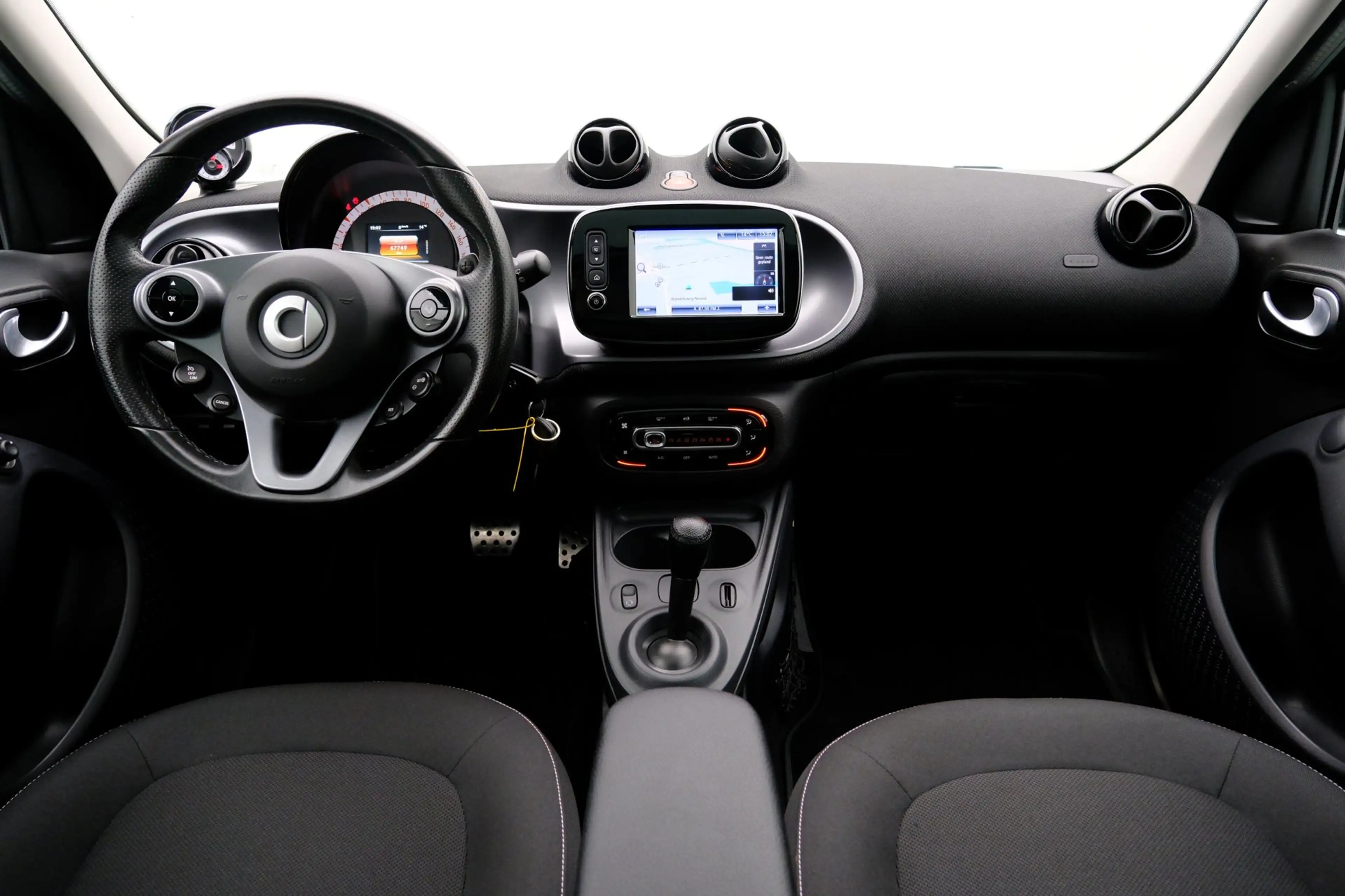 smart forFour 1.0 Passion 5-drs Pano|Clima|Cruise|Navi|LMV — photo 5