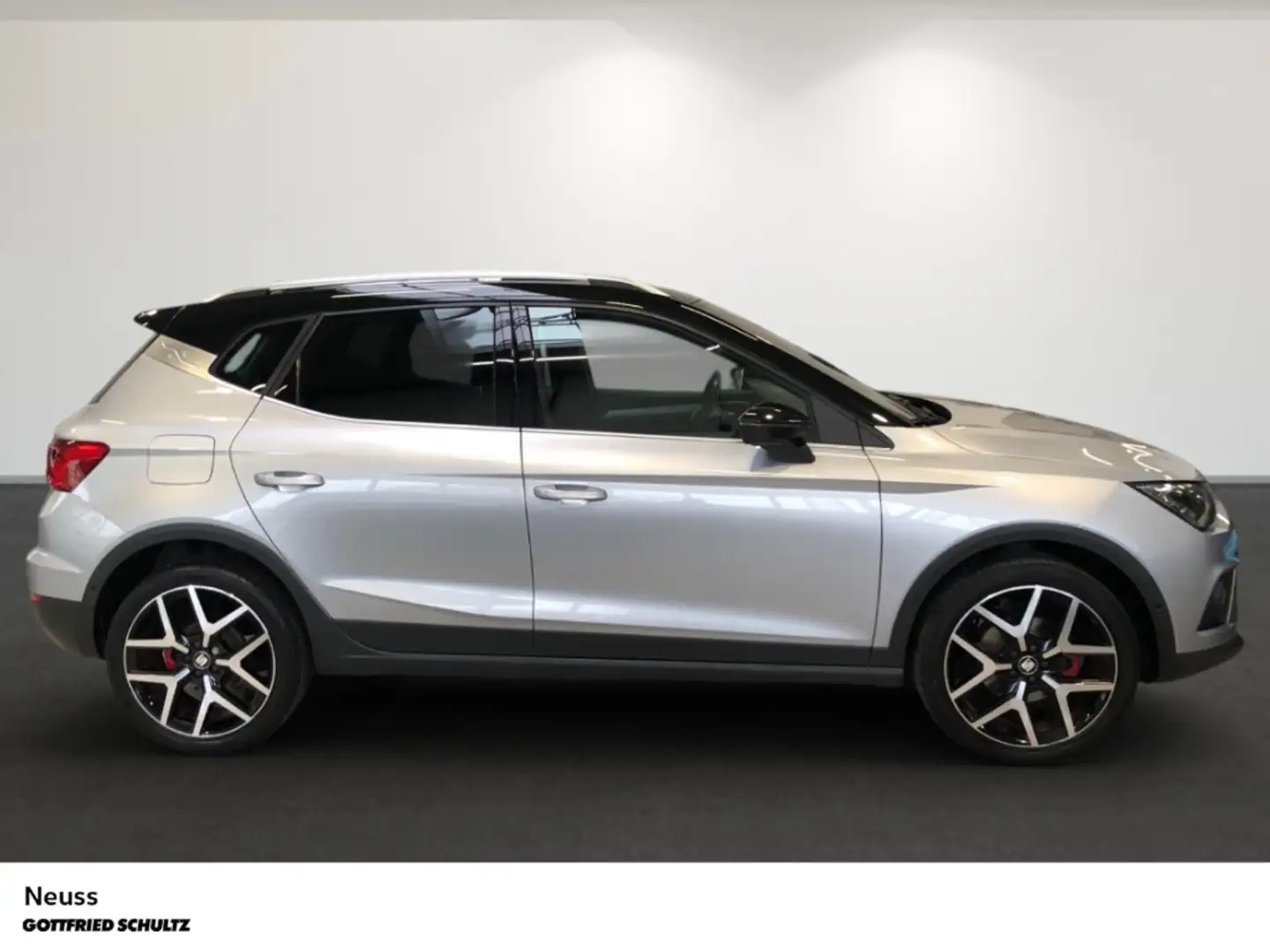 SEAT Arona FR DSG AHK NAVI SITZHEIZUNG EINPARKHILFE Silber - 2