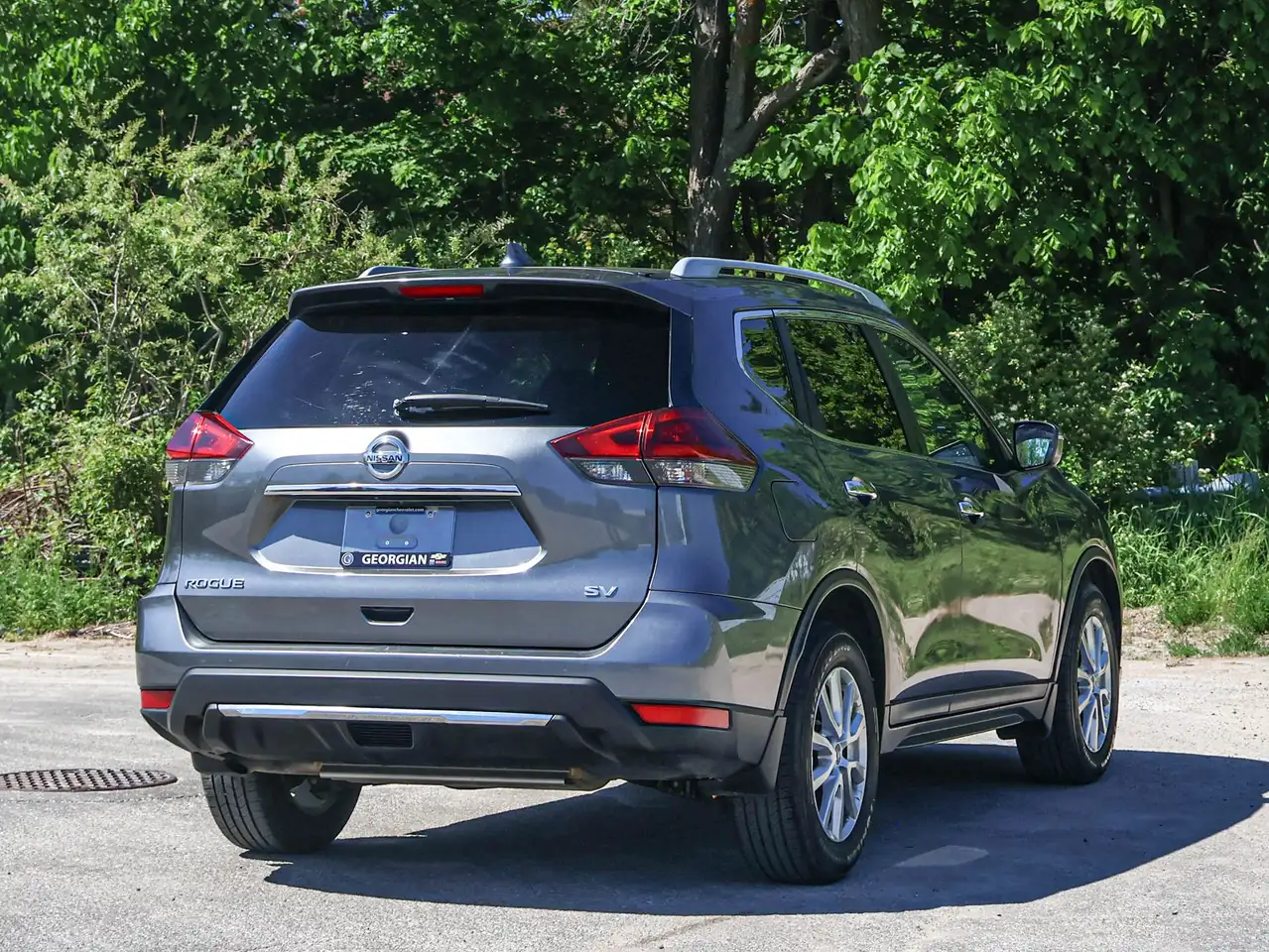 Nissan Rogue снимка Nissan Rogue