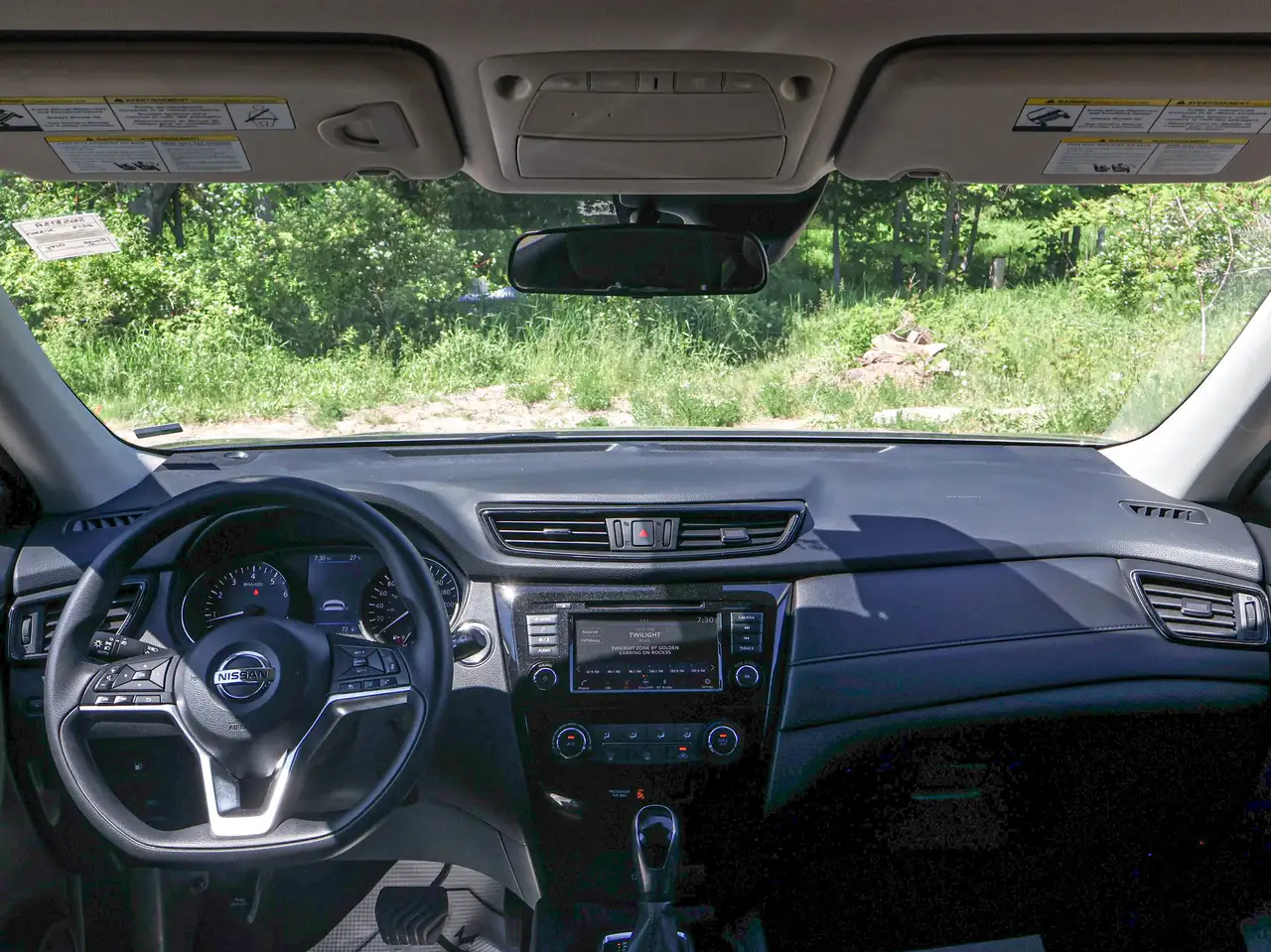 Nissan Rogue снимка Nissan Rogue