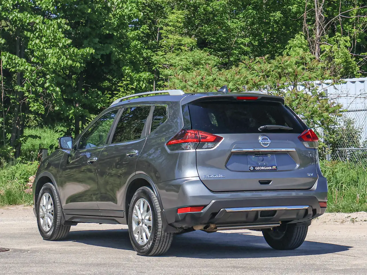 Nissan Rogue снимка Nissan Rogue