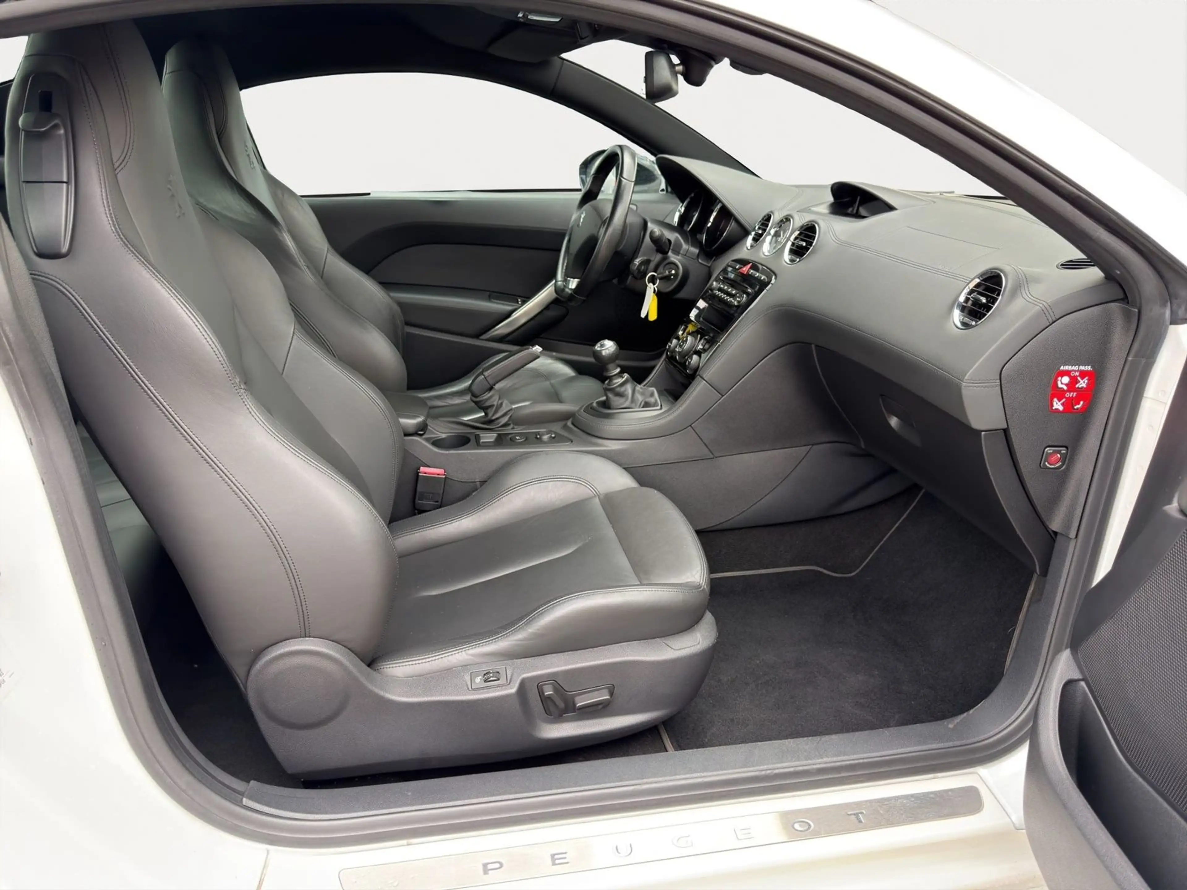 Peugeot RCZ 1.6 200 THP Basis — photo 10